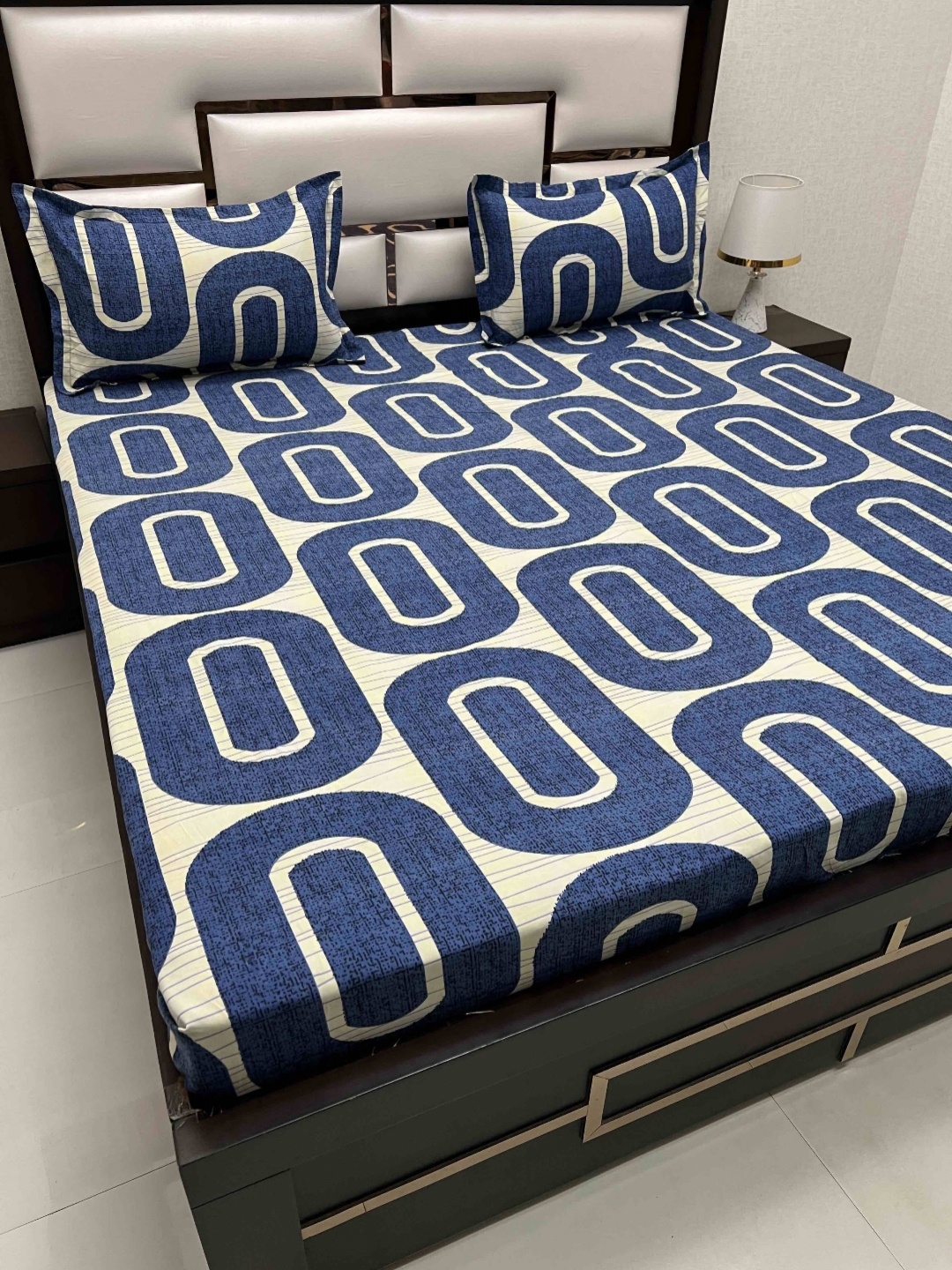 

Pure Decor King Size Double Bed Bedsheet With 2 Pillow Covers 2.74m X 2.74m, Blue