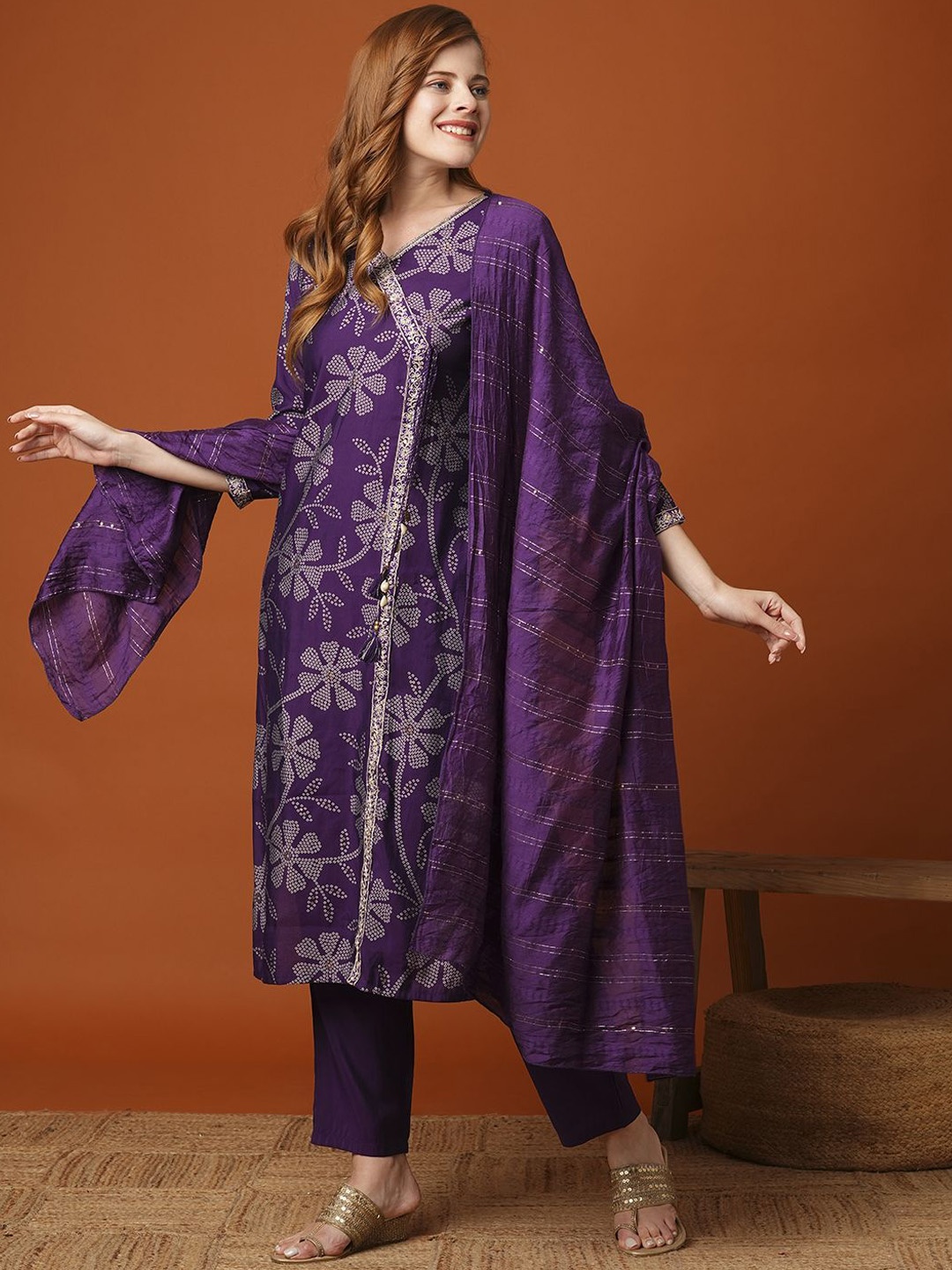 

FASHOR Women Bandhani Printed Regular Kurta with Trousers & With Dupatta, Purple