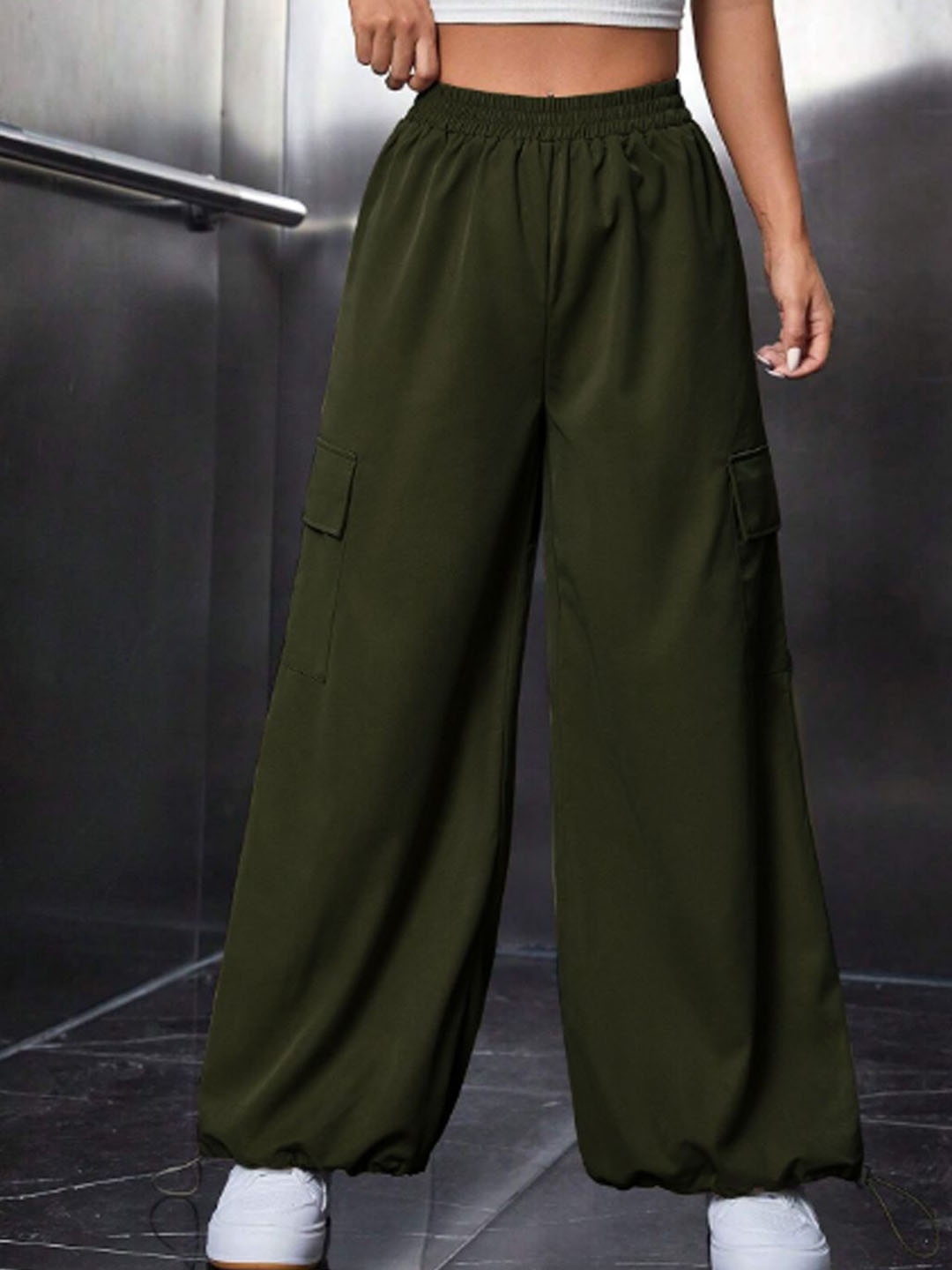 

StyleCast Women Regular Fit Mid-Rise Trousers, Green