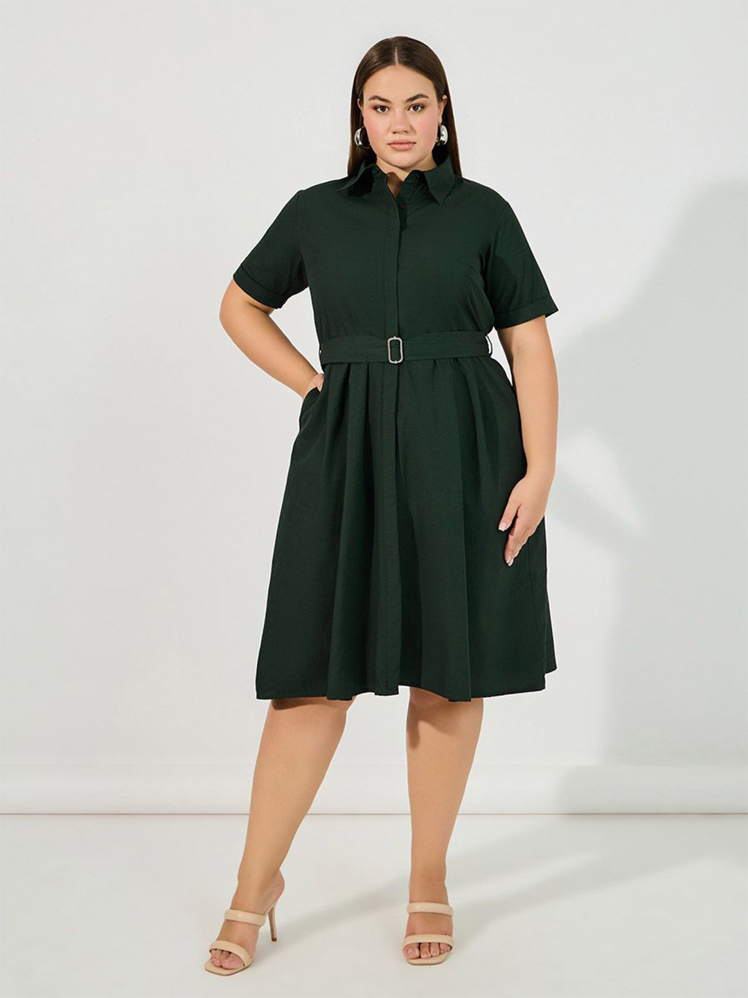 

Styli Plus Size Women Solid Shirt Dress With Belt, Green