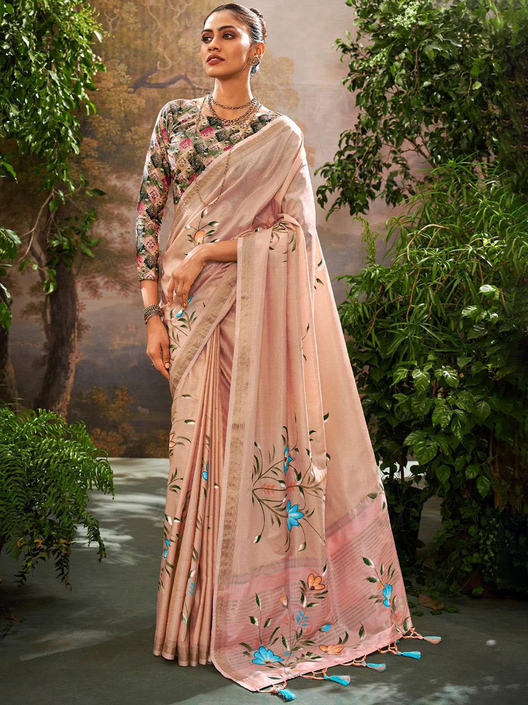 

MySilkLove Floral Printed Woven Design Zari Saree, Pink