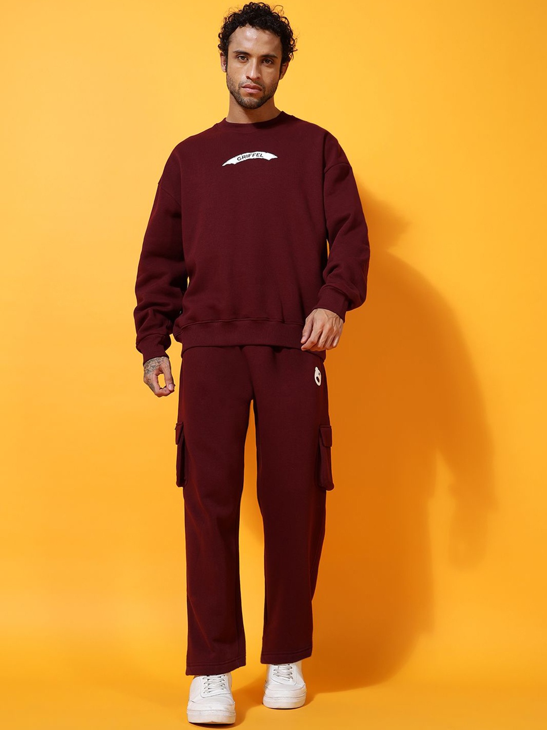 

GRIFFEL Men Graphic Printed Tracksuits, Maroon