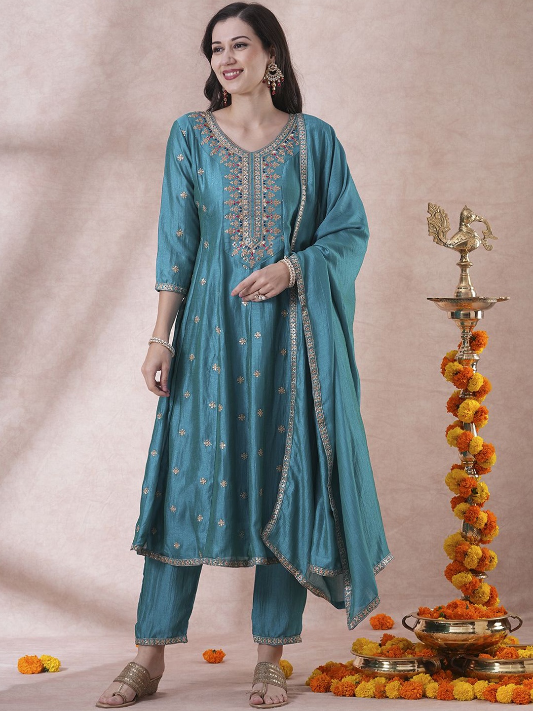 

FASHOR V-Neck Floral Zari Embroidered Panelled Kurta with Trouser & Dupatta, Turquoise blue