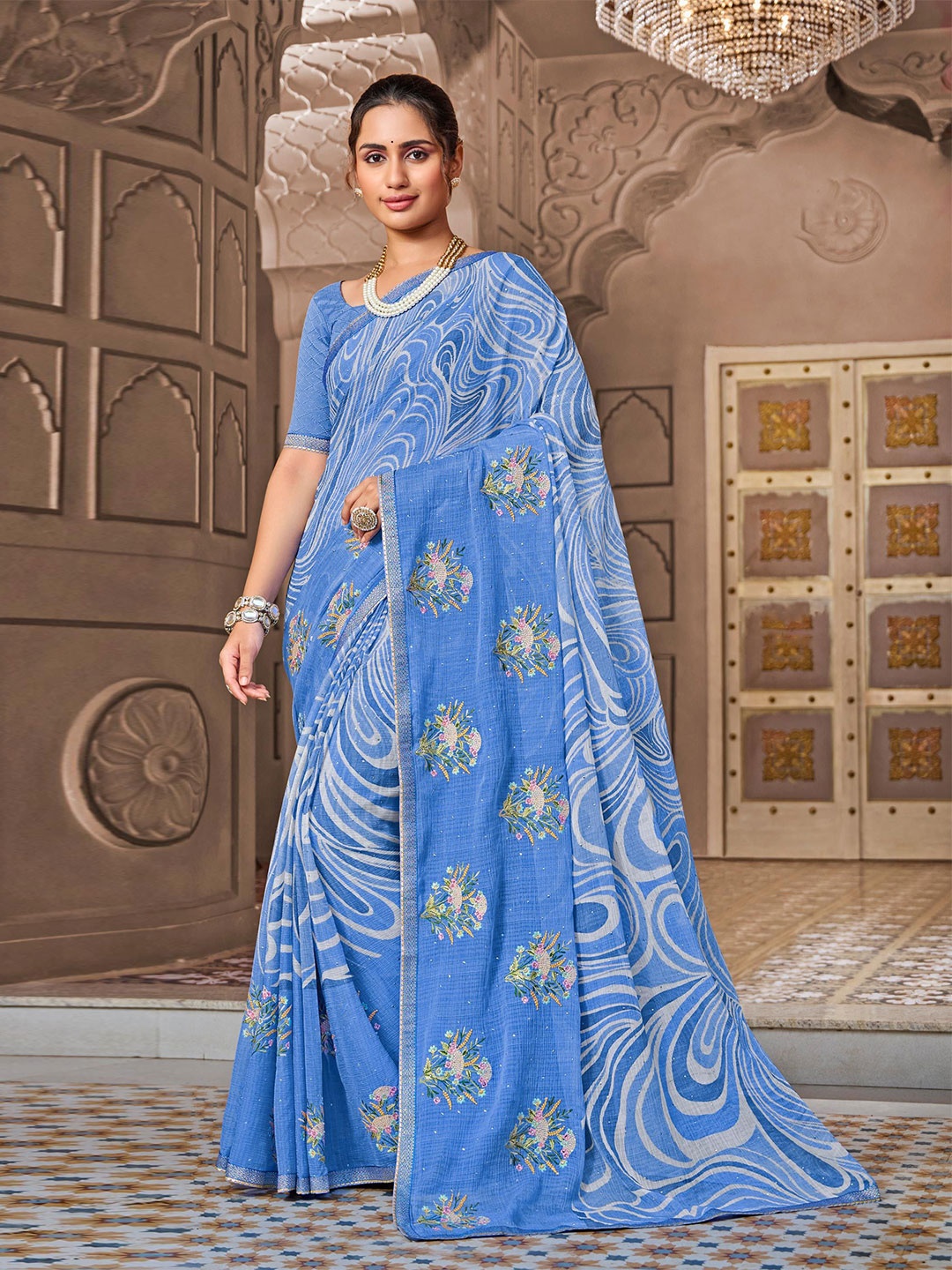 

Laxmipati Women Floral Embroidered Saree With Blouse Piece, Blue