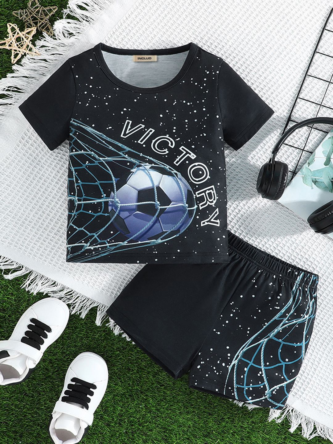 

INCLUD Boys Round Neck Printed T-shirt with Shorts, Black