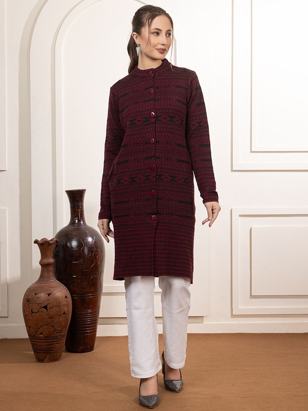 

Anouk Women Straight Longline Cardigan, Maroon