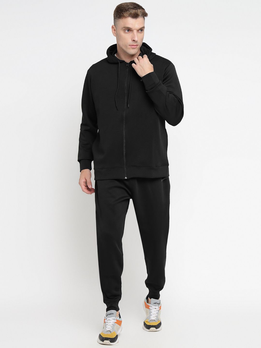 

OFF LIMITS Men Mid-Rise Long Sleeves Tracksuit, Black