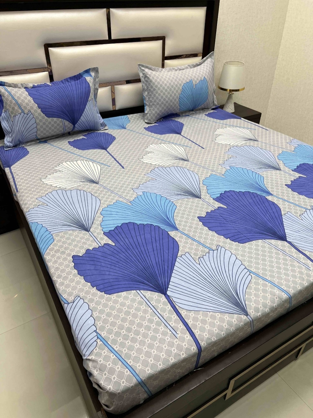 

Pure Decor Leisure Fur Blue Printed Microfiber 200TC King Bedsheet Set 2.72 x 2.72m