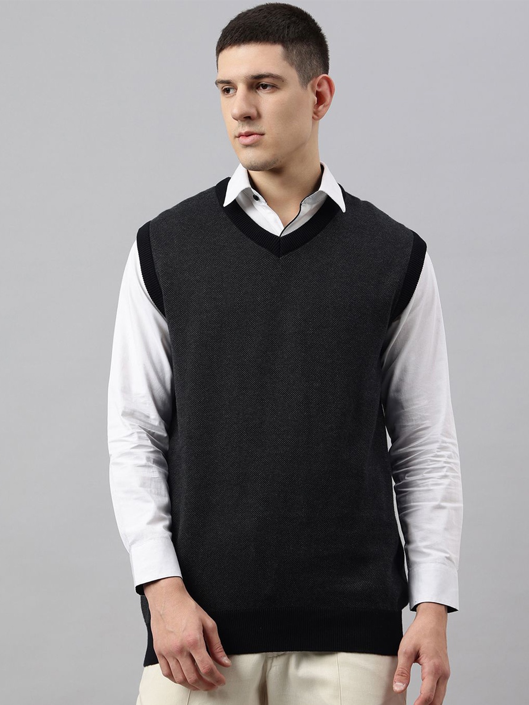 

Richlook Men Woollen Winter Sweater Vest, Black