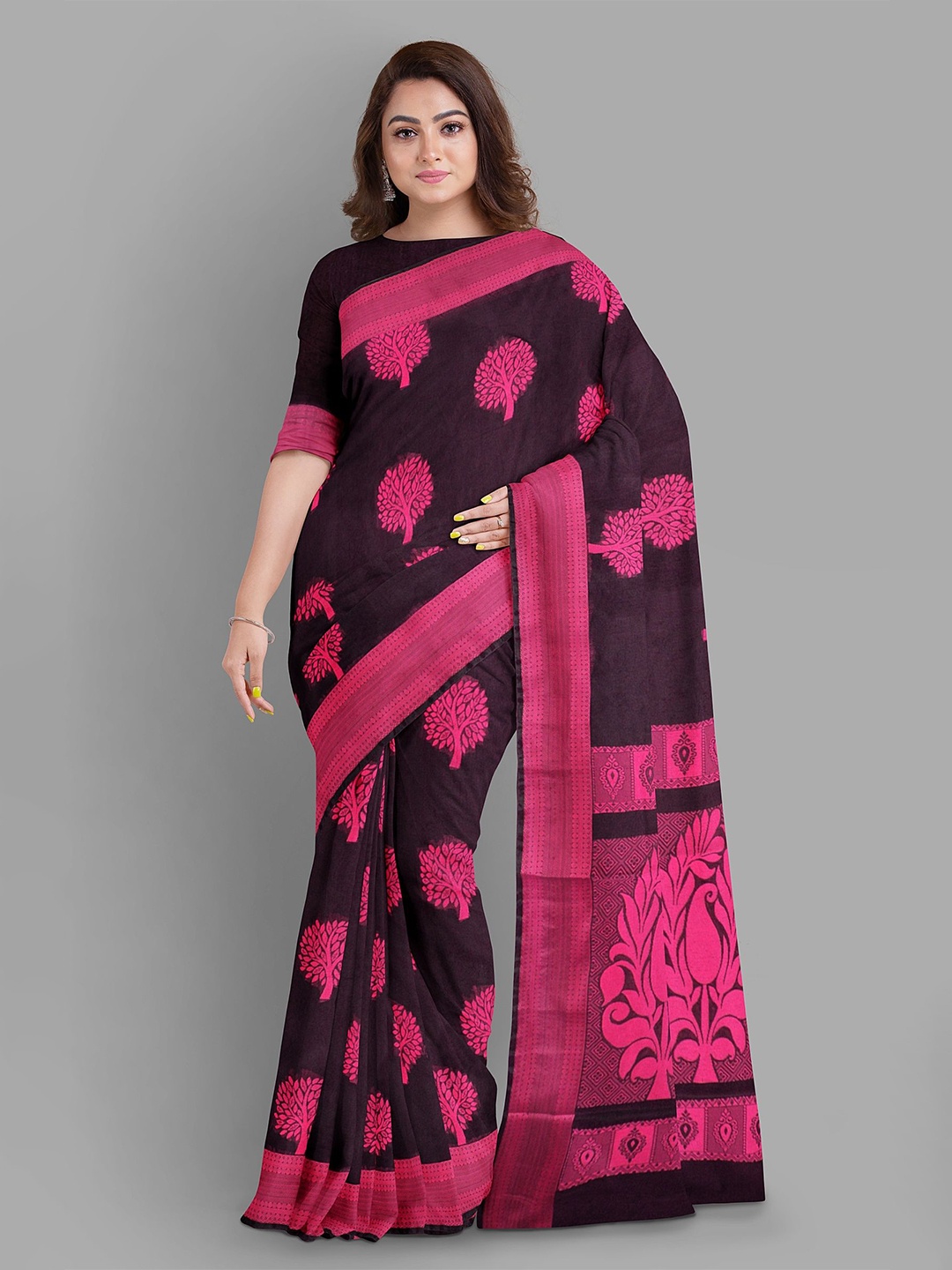 

The Chennai Silks Floral Printed Fusion Maheshwari Saree, Black