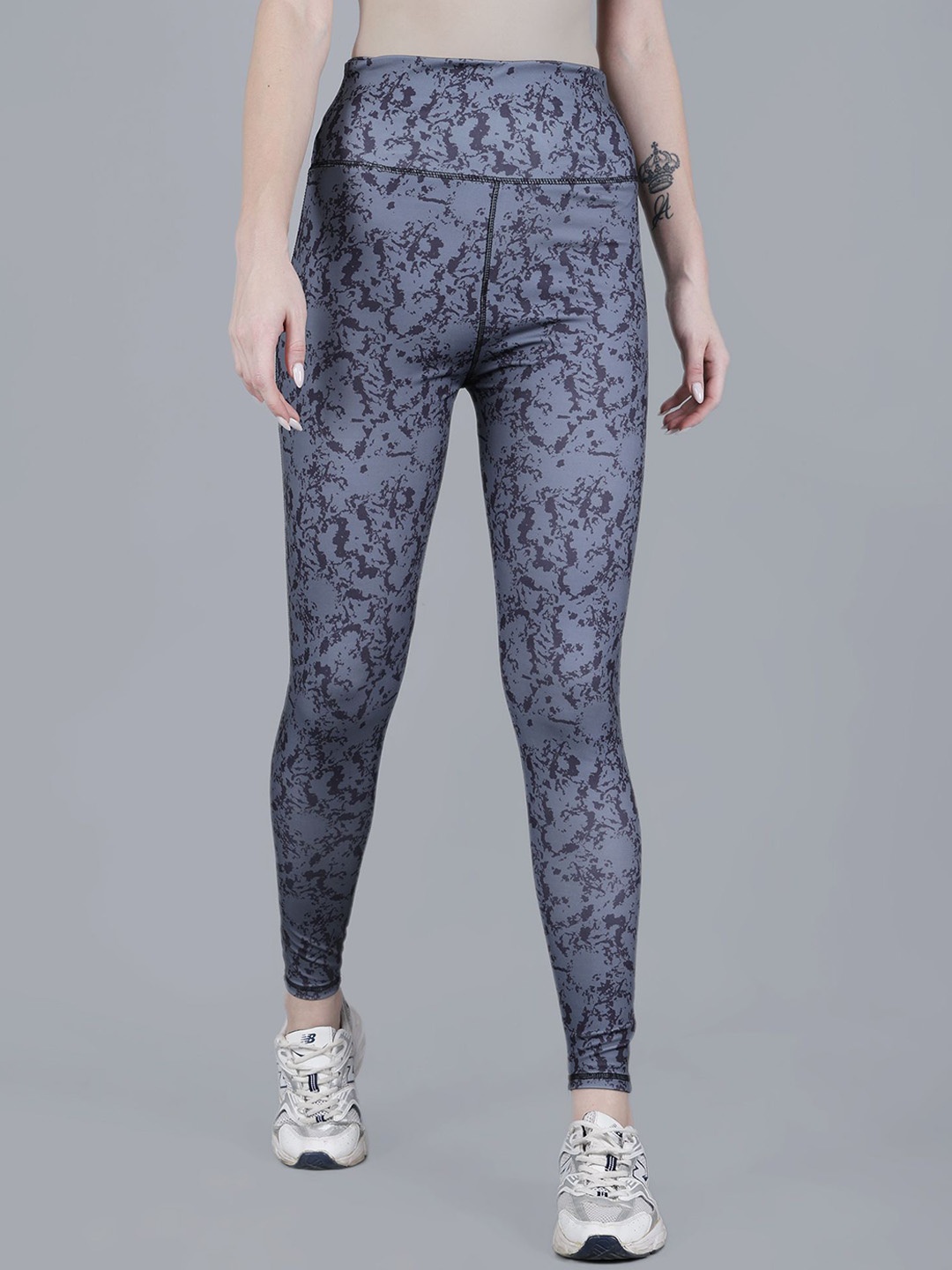 

DYWER Women Slim-Fit Ankle-Length Gym Tights, Blue