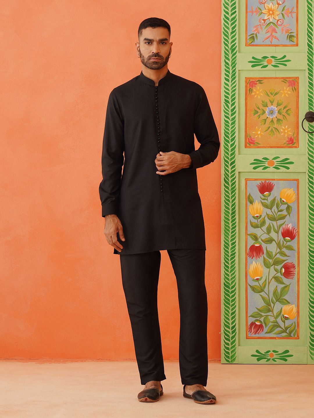 

TheEthnic.Co Mandarin Collar Pure Cotton Straight Kurta With Pyjamas, Black