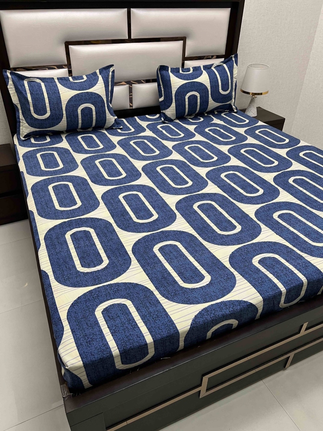 

Pure Decor King Size Double Bed Bedsheet With 2 Pillow Covers 2.74m X 2.74m, Blue