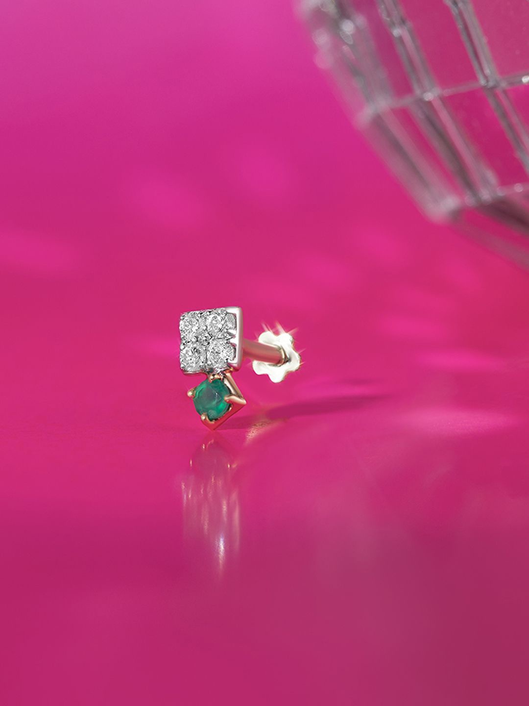 

Mia by Tanishq Women 14KT Diamond Nose Pin, Gold