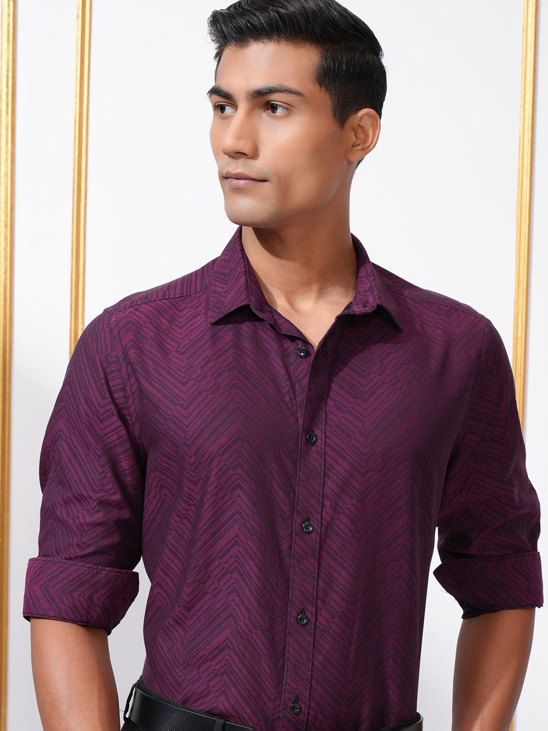 

LOCOMOTIVE Men Cutaway Collar Abstract Printed Cotton Slim Fit Casual Shirt, Green