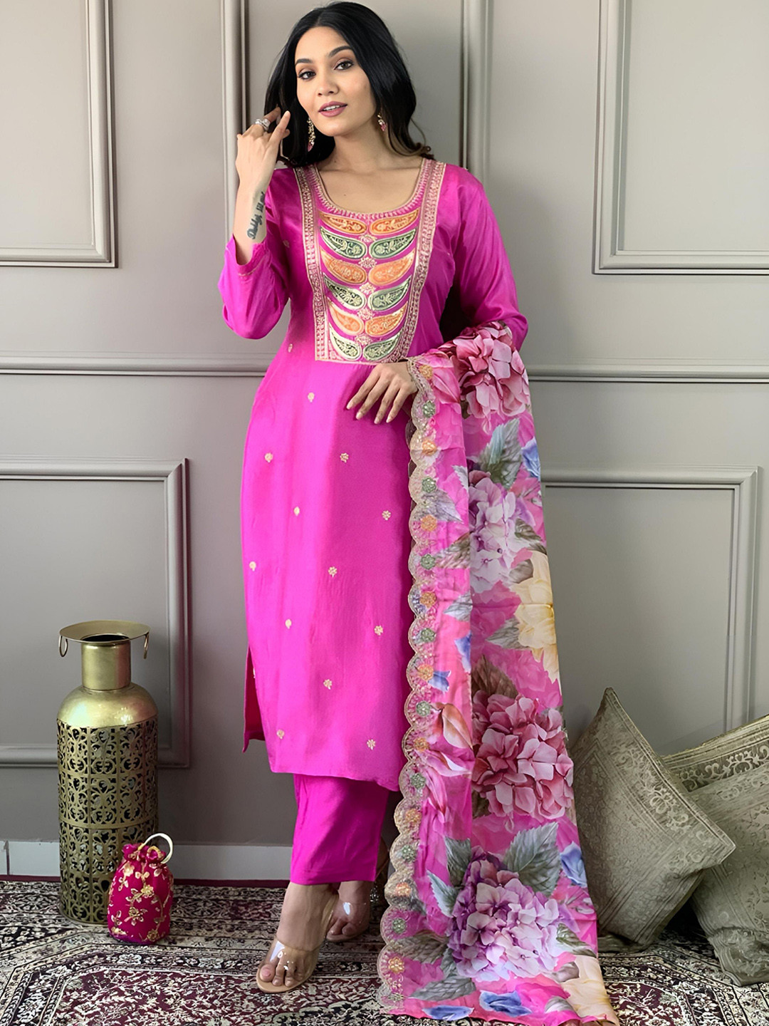 

BLACK SCISSOR Embroidered Regular Chanderi Silk Straight Kurta with Trousers & Dupatta, Pink