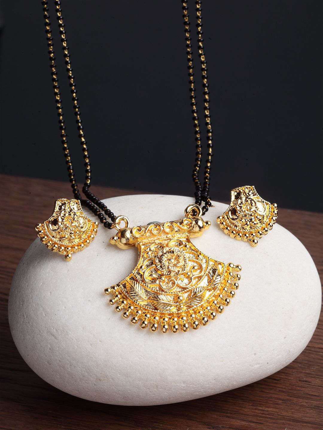 

Anouk Gold-Plated Beaded Mangalsutra