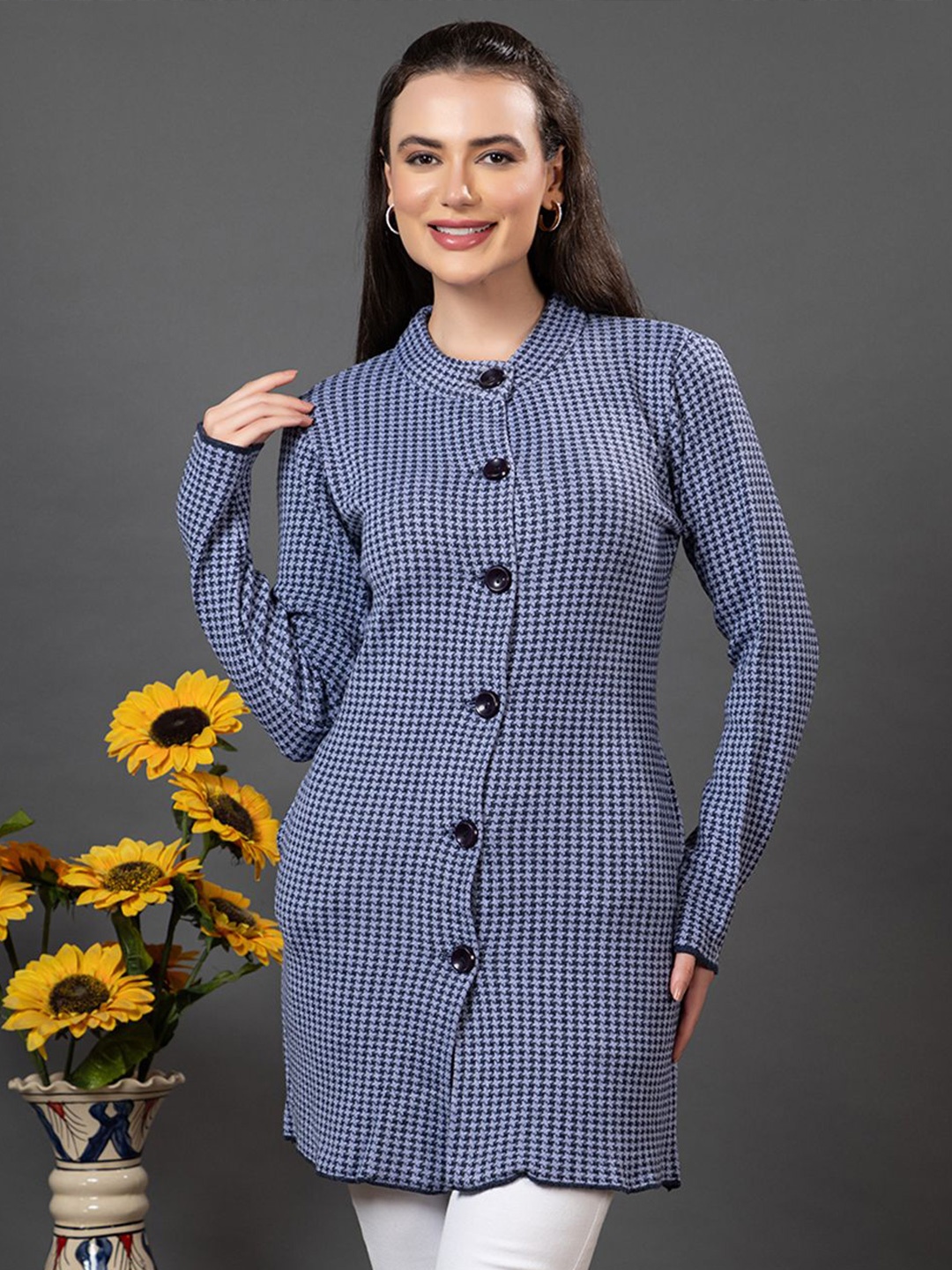 

Anouk Women Abstract Printed Longline Cardigan, Navy blue