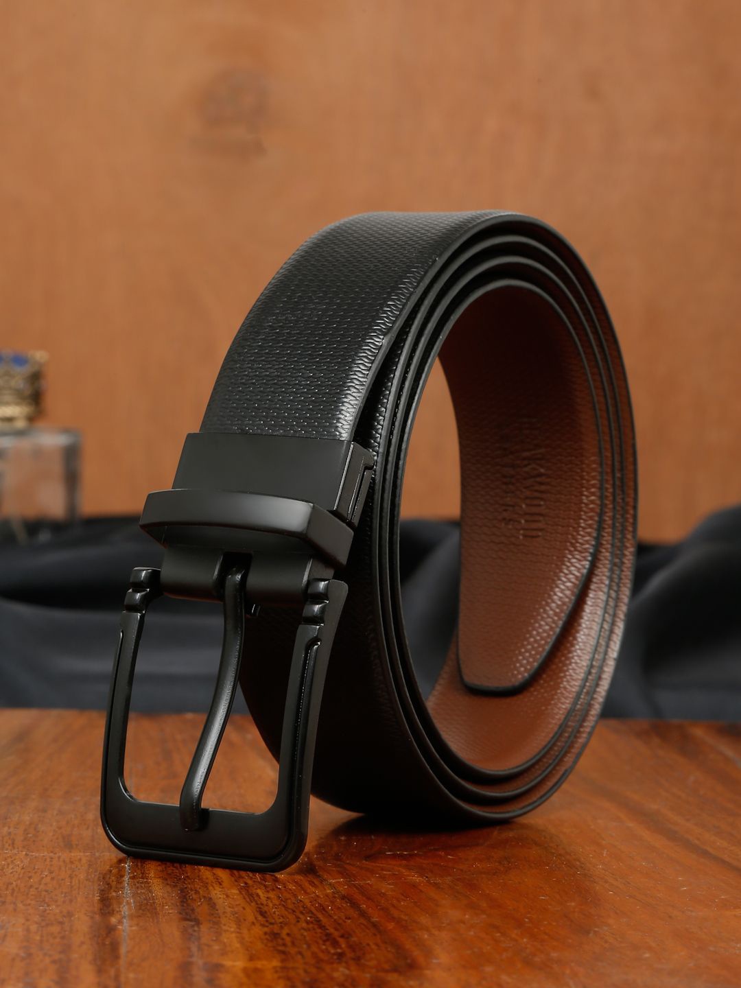 

Teakwood Leathers Men Textured Leather Reversible Formal Belt, Black