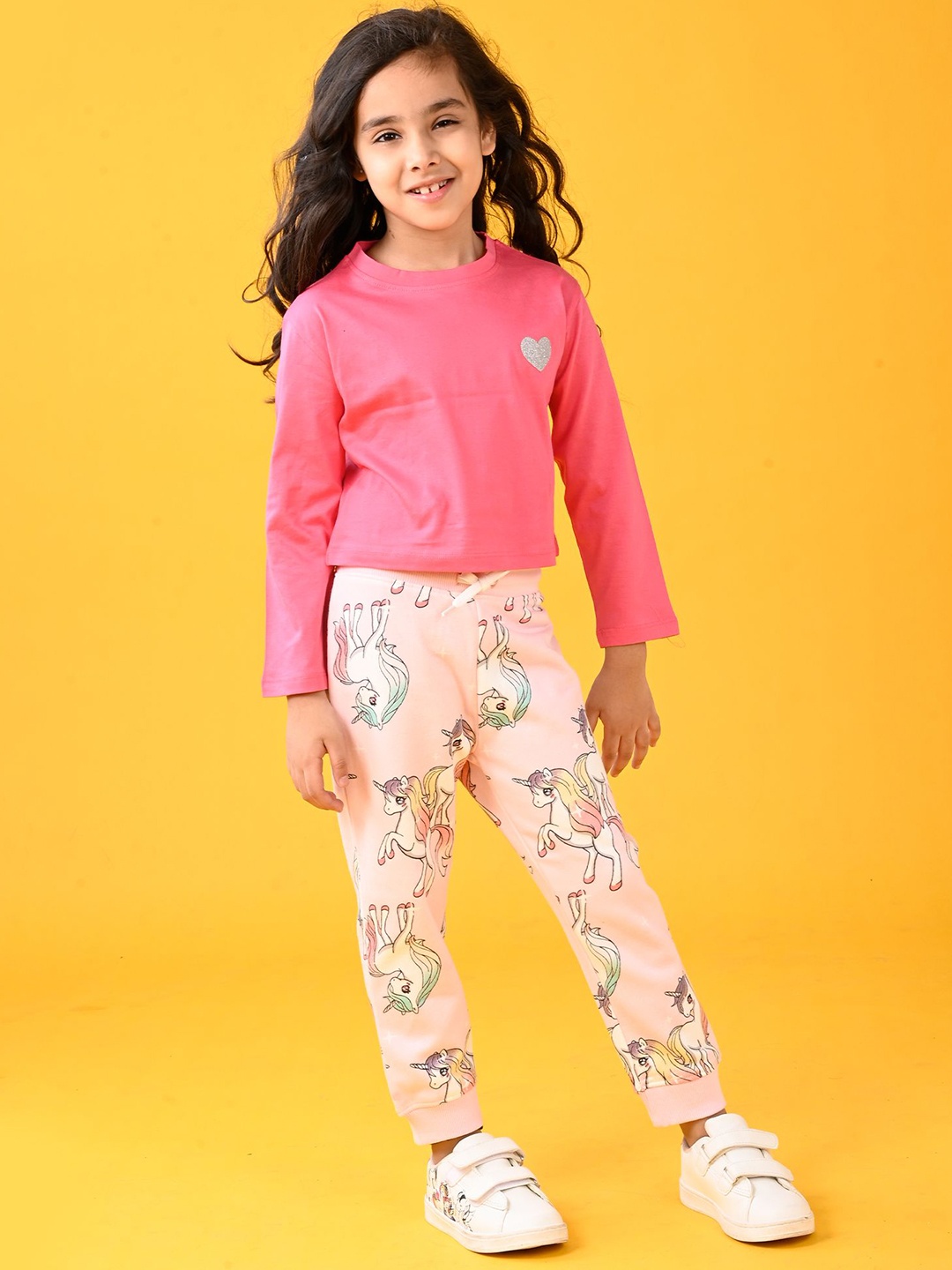 

Anthrilo Girls Round Neck Long Sleeves T-shirt With Fleece Joggers, Pink