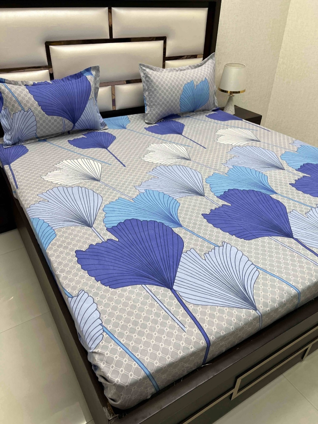 

Pure Decor Blue & Grey Floral Microfiber 250 TC King Bedsheet Set 2.75 m x 2.73 m