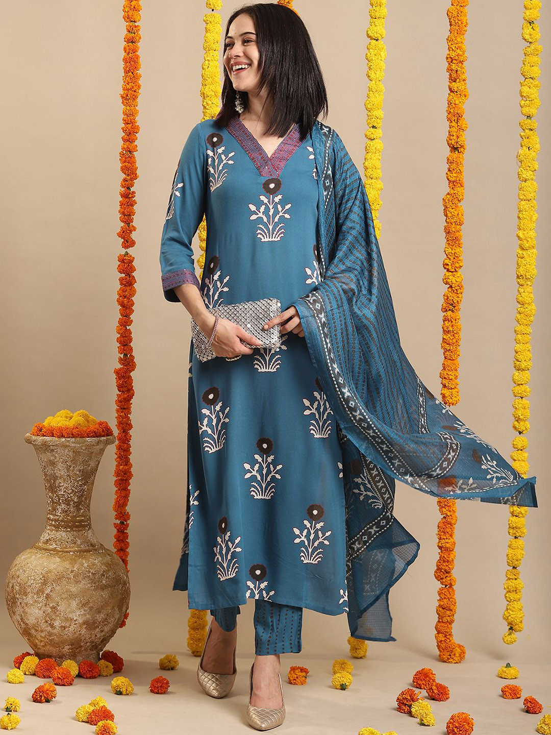

Anni Designer Floral Printed Regular Straight Kurta with Trousers & Dupatta, Blue