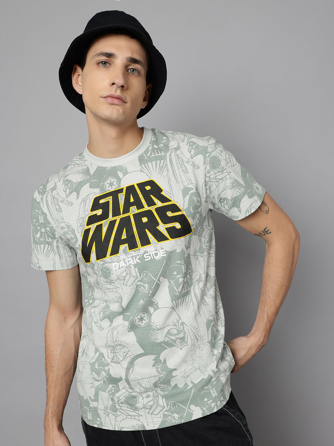 

Free Authority Men Star Wars Printed Cotton T-shirt, Grey