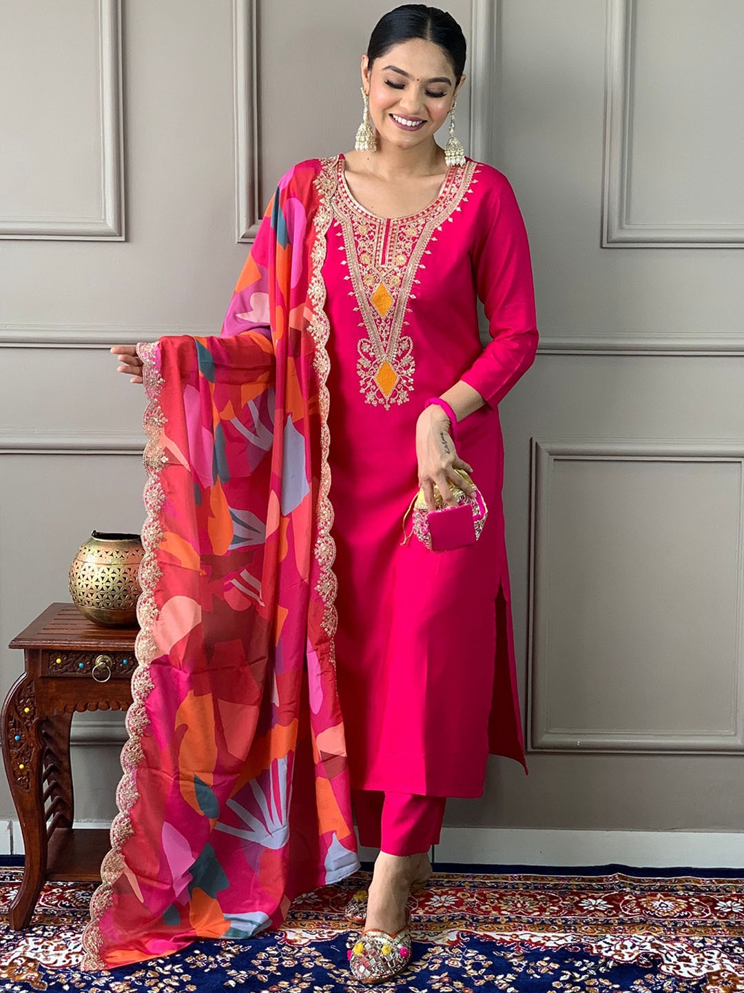 

BLACK SCISSOR Floral Embroidered Straight Kurta With Trousers & Dupatta, Pink