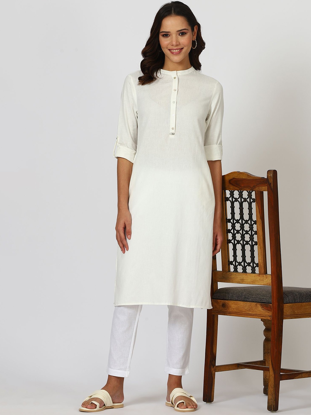 

W Mandarin Collar Pastel Roll-Up Sleeves Straight Kurta, Off white