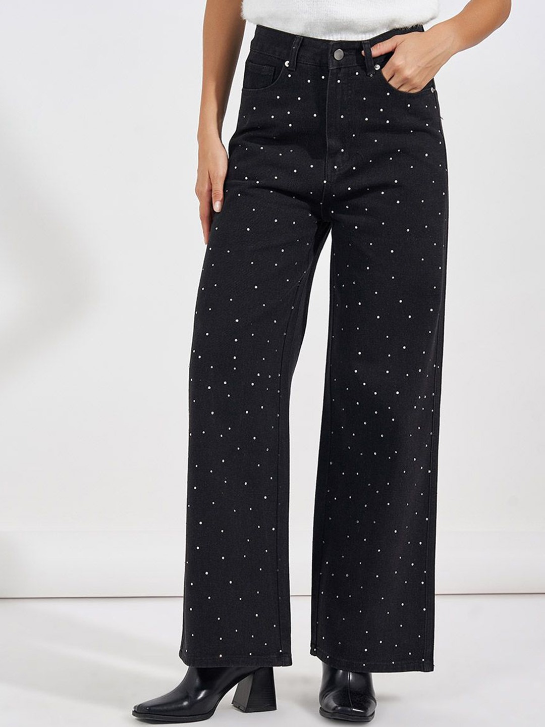 

Styli Women High Rise Wide Leg Embellished Jeans, Black