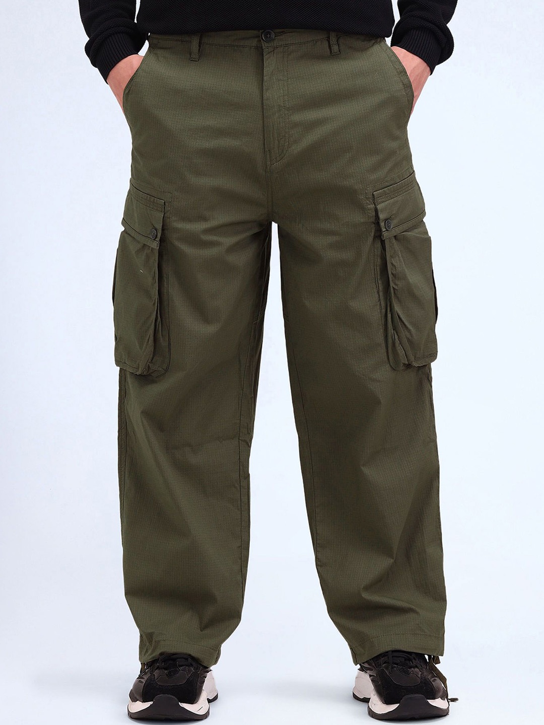 

Flying Machine Men Regular Fit Cargos Cotton Trousers, Green