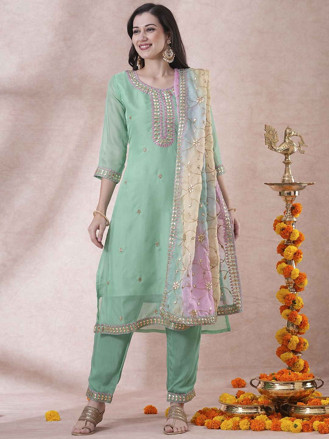 

FASHOR Women Embroidered Regular Gotta Patti Kurta with Trousers & With Dupatta, Green