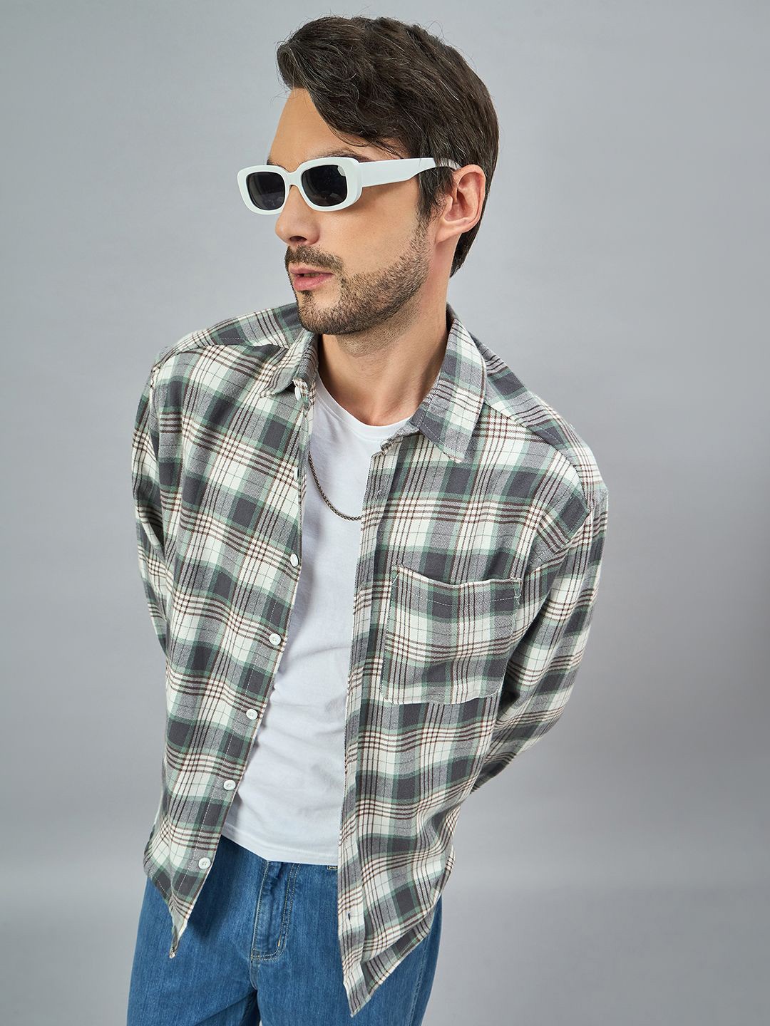 

CHIMPAAANZEE Men Spread Collar Tartan Checked Oversized Casual Shirt, Grey