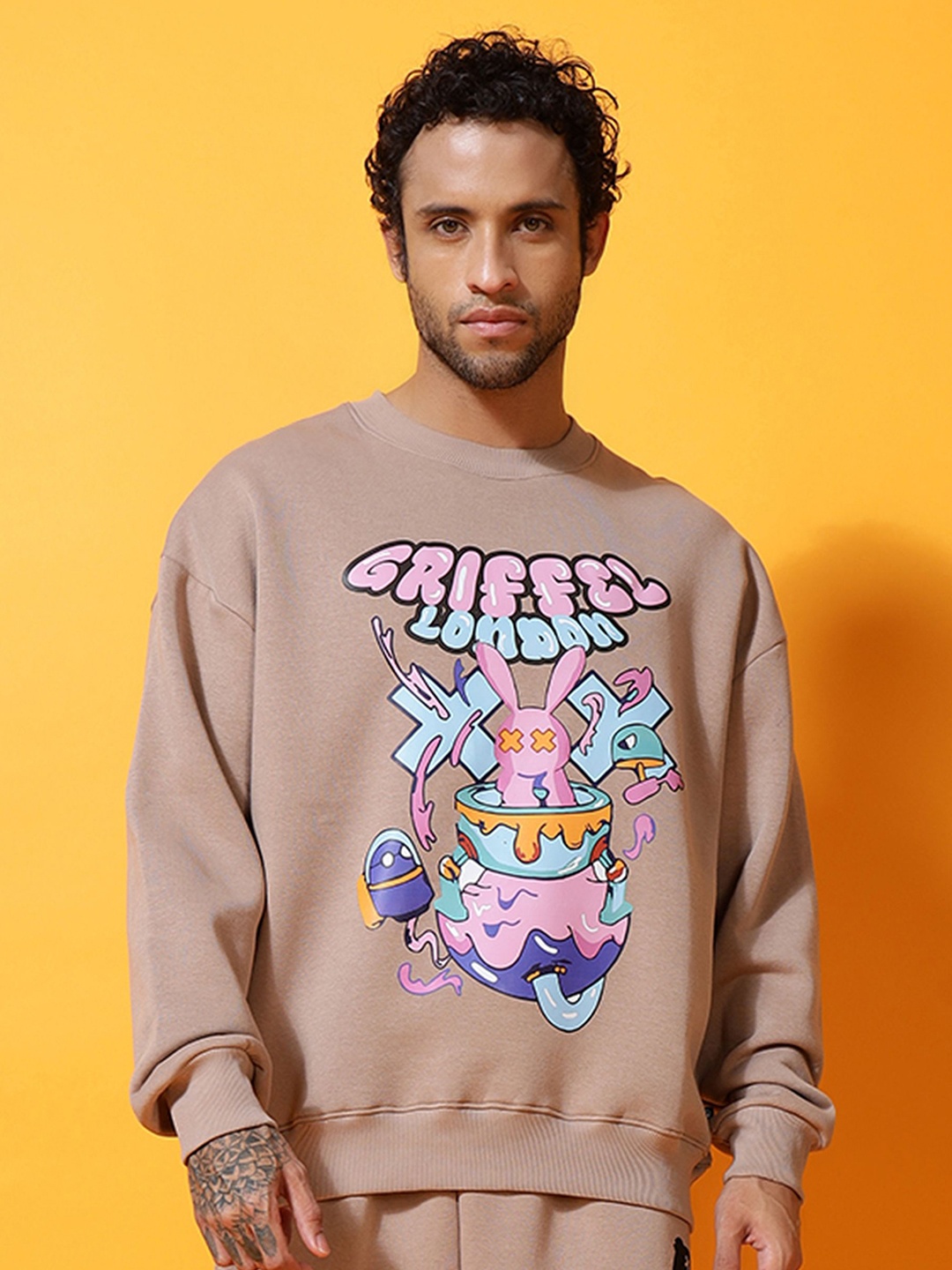 

GRIFFEL Men Printed Long Sleeves Sweatshirt, Camel brown