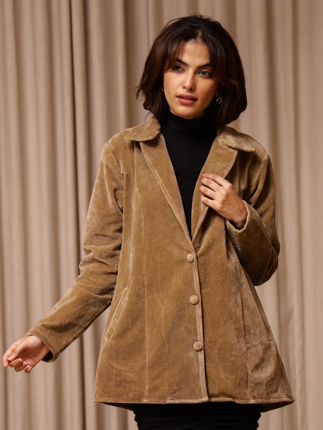 

SANSKRUTIHOMES Women Lapel Collar Solid Velvet Casual Tailored Jacket, Brown