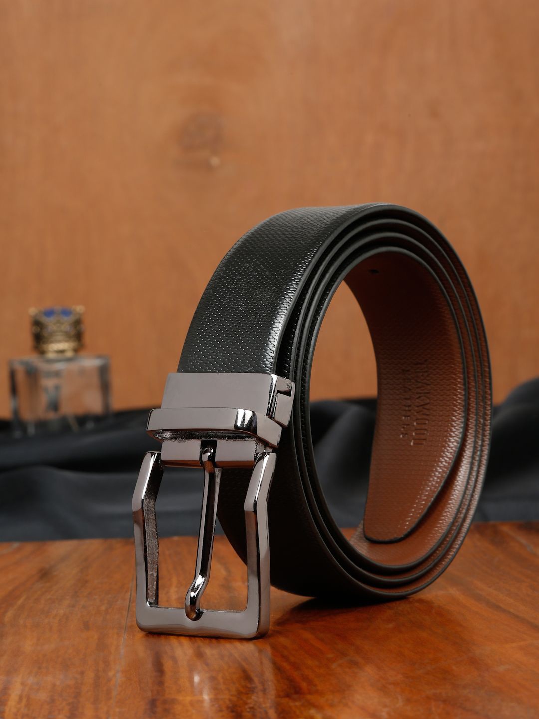 

Teakwood Leathers Men Textured Leather Reversible Formal Belt, Black