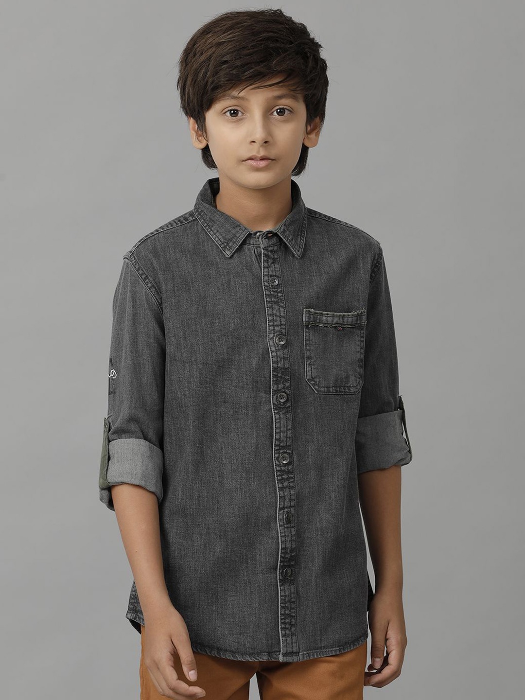 

UNDER FOURTEEN ONLY Boys Spread Collar Faded Cotton Casual Shirt, Charcoal