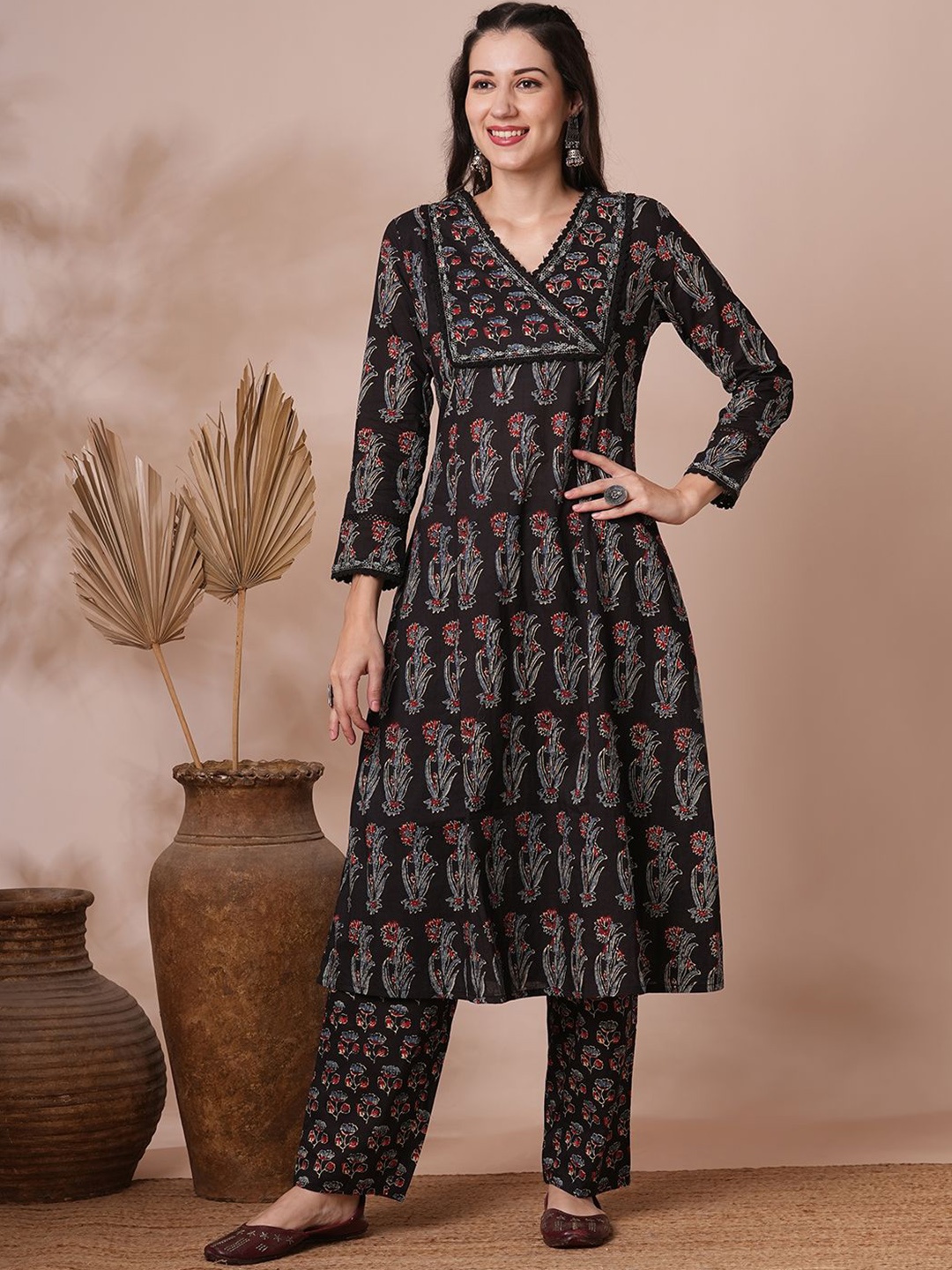 

FASHOR V-Neck Floral Printed Regular Pure Cotton Kurta with Trouser, Black