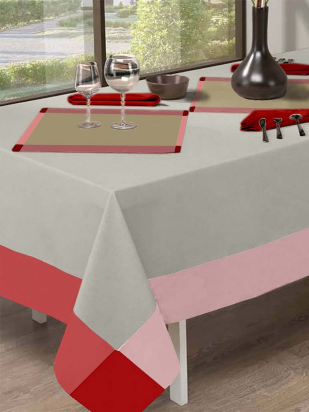 

Lushomes Red Pure Cotton 6-Seater Table Cover
