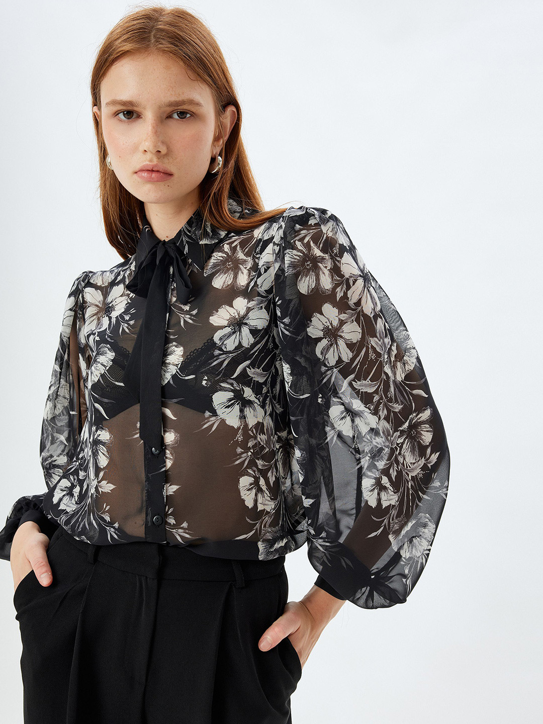 

Koton Women Cutaway Collar Floral Printed Casual Shirt, Black