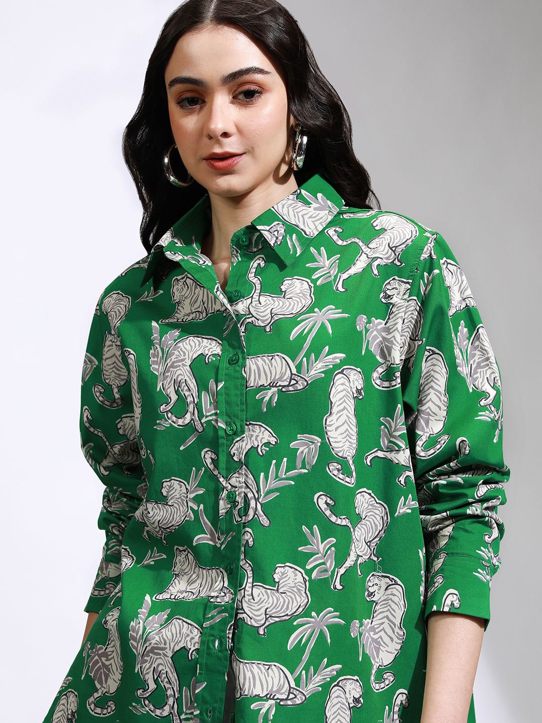 

Tokyo Talkies Women Mui Animal Printed Oversized Shirt, Green