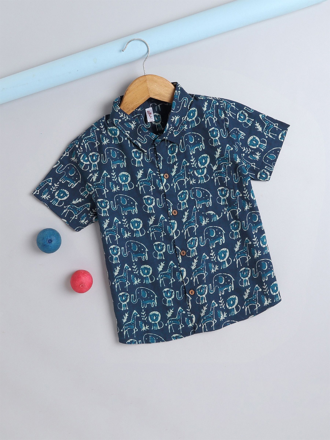 

The Magic Wand Boys Comfort Cutaway Collar Ethnic Motifs Printed Cotton Casual Shirt, Navy blue