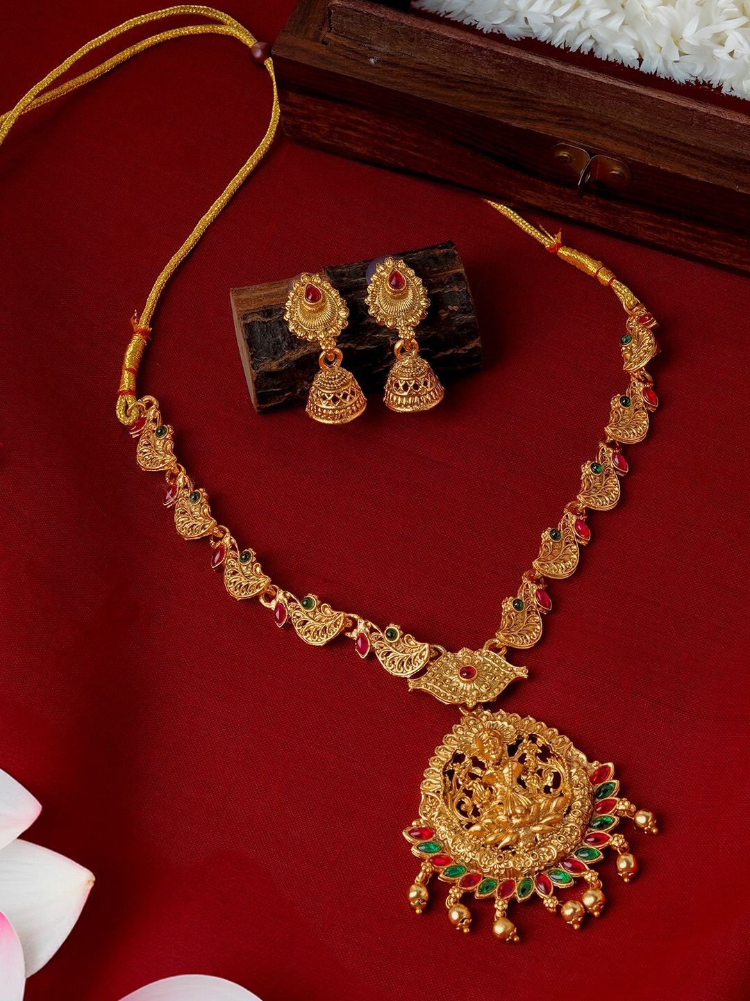 

TEEJH Gold Plated Stones Studded & Beaded Jewellery Set
