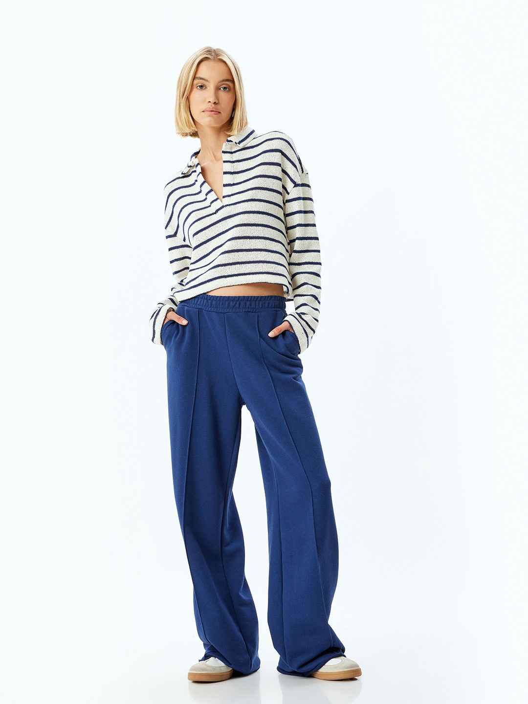 

Koton Women Striped Crop Cardigan, Blue