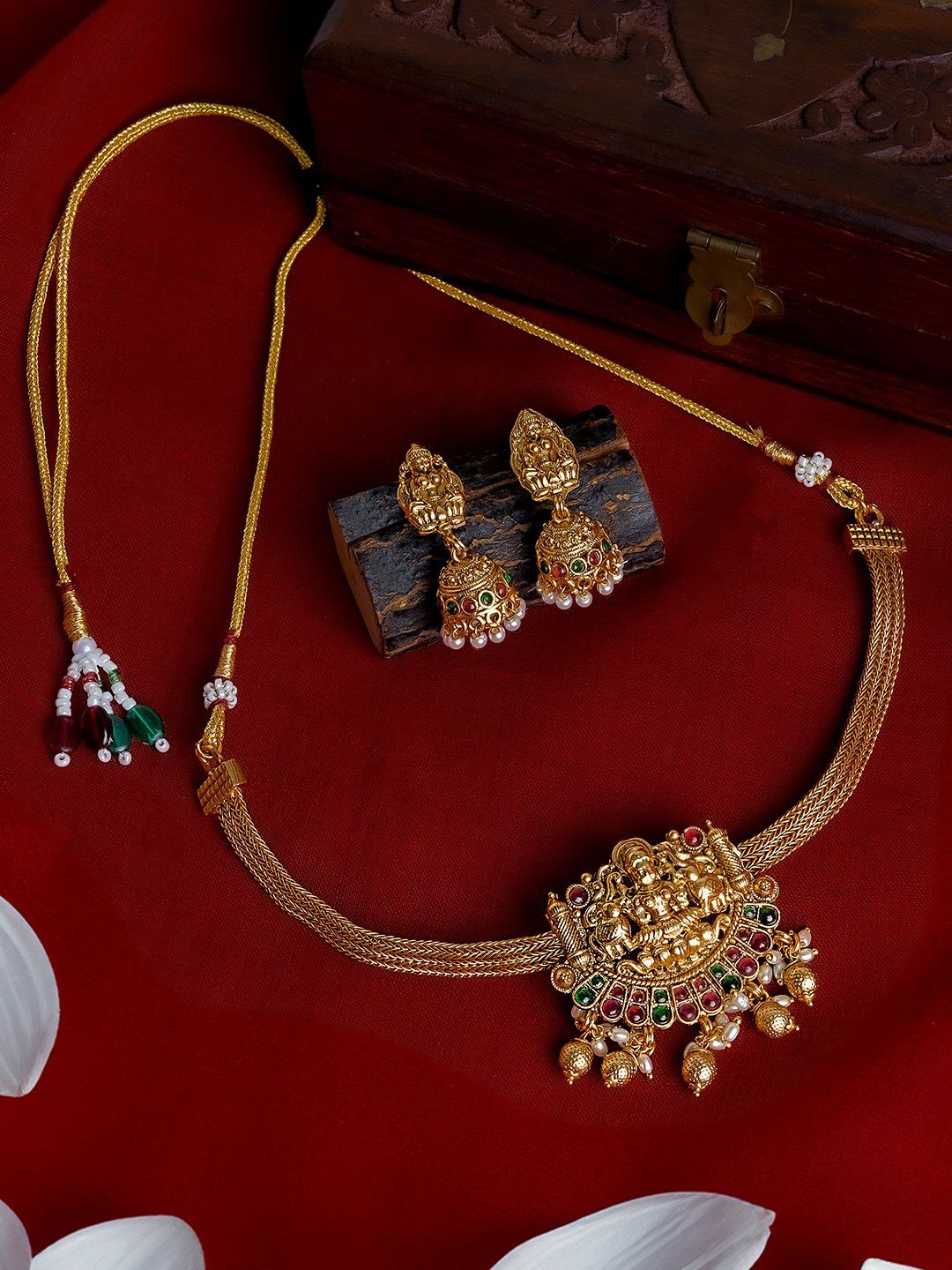 

TEEJH Gold Plated Stone & Bead Studded Jewellery Set