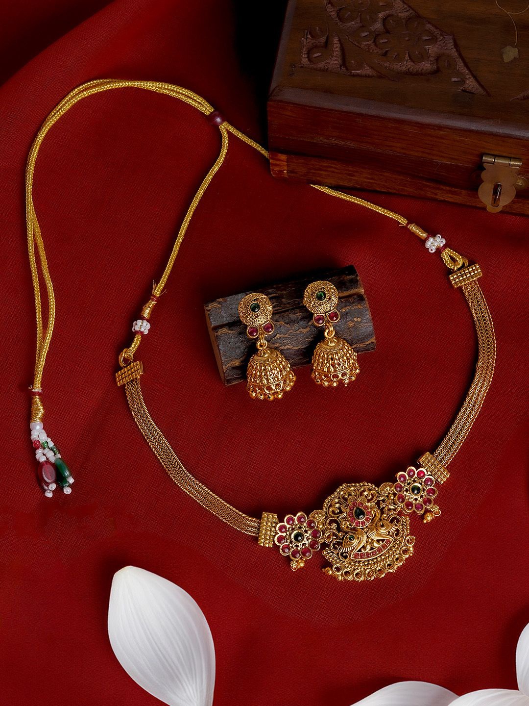 

TEEJH Gold Plated Stones Studded & Beaded Jewellery Set