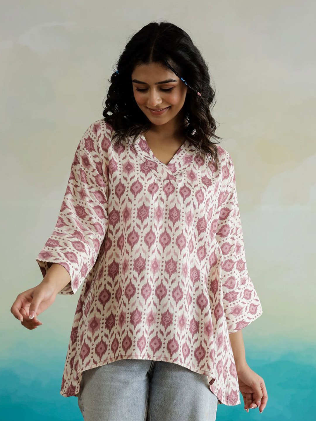 

SANSKRUTIHOMES Geometric Print V-Neck Cotton Top, Cream