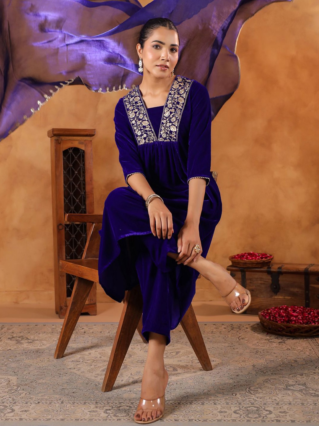 

Janasya Floral Embroidered Empire Velvet Zari A-Line Kurta with Trousers & Dupatta, Blue