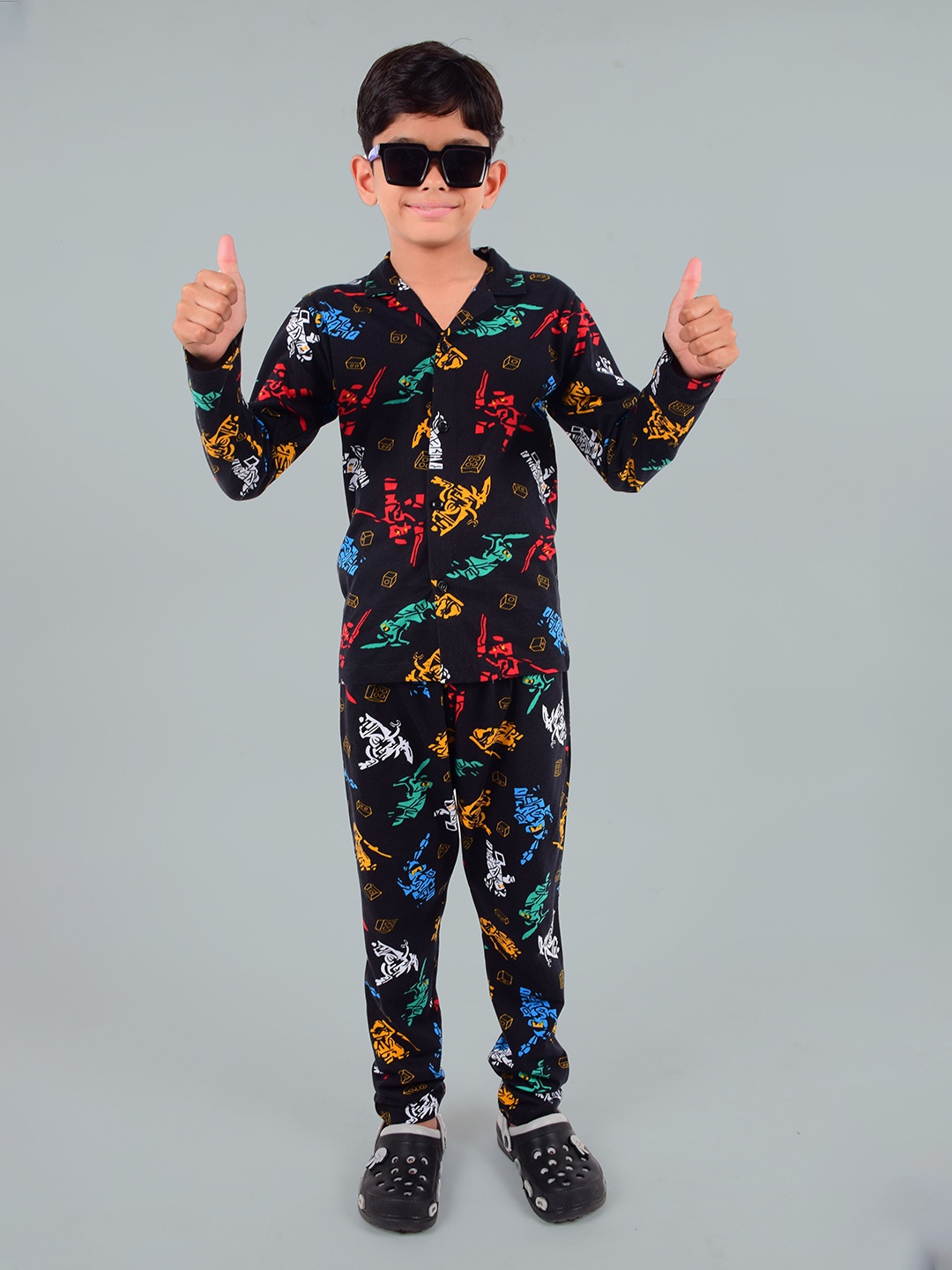 

ROW STARS Boys Abstract Printed Cuban Collar Shirt With Trousers, Black