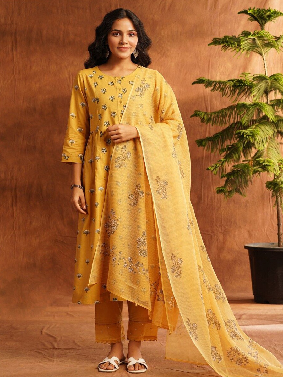 

JAYPORE Floral Printed Pure Cotton Dupatta, Yellow